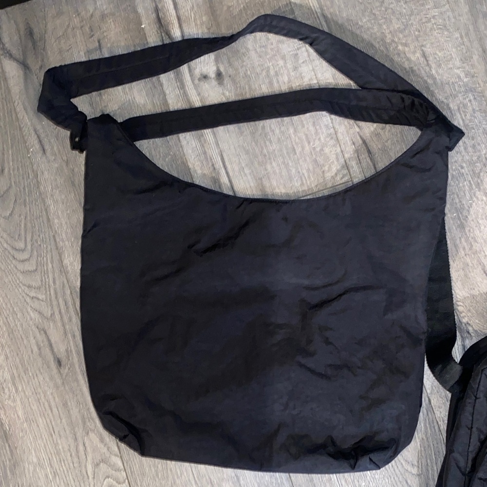 BAGGU Black Crossbody Shoulder Bag